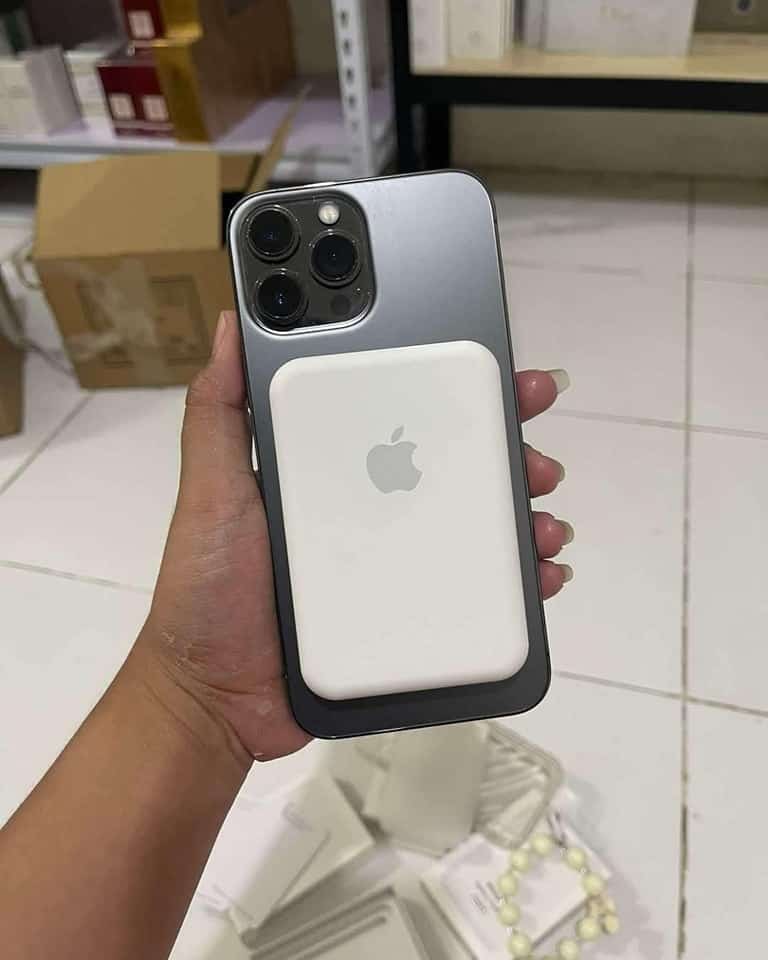 Apple MagSafe Power Bank 5000 mah - صورة 2